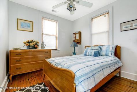 15 Riverview Road Monmouth Beach NJ 07750