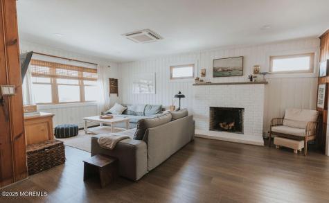 35 12th Avenue Seaside Park NJ 08752