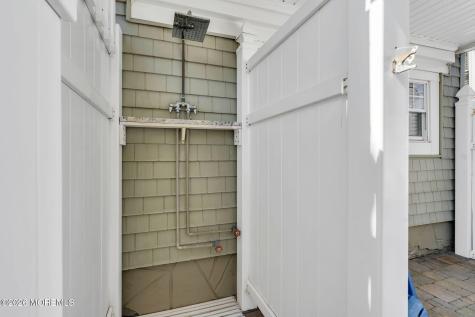 407 Grand Central Avenue Lavallette NJ 08735