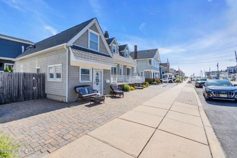 407 Grand Central Avenue Lavallette NJ 08735