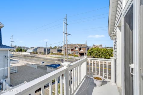 973 Ocean Avenue Mantoloking NJ 08738