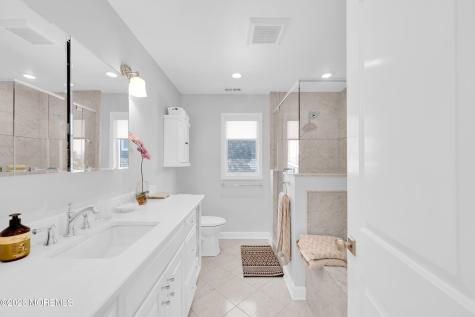 973 Ocean Avenue Mantoloking NJ 08738