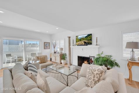 973 Ocean Avenue Mantoloking NJ 08738