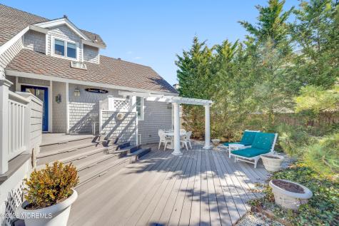 973 Ocean Avenue Mantoloking NJ 08738