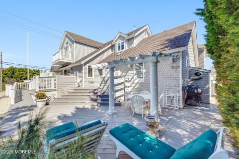 973 Ocean Avenue Mantoloking NJ 08738