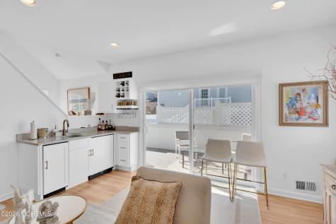 973 Ocean Avenue Mantoloking NJ 08738