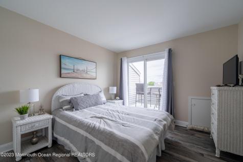 1713 Boulevard Seaside Park NJ 08752
