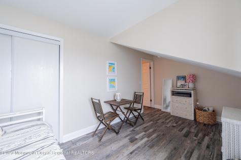 1713 Boulevard Seaside Park NJ 08752