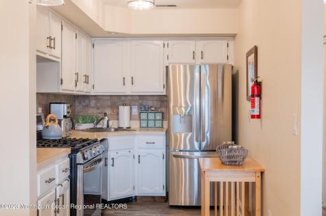 1713 Boulevard Seaside Park NJ 08752