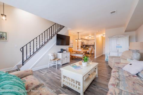 1713 Boulevard Seaside Park NJ 08752