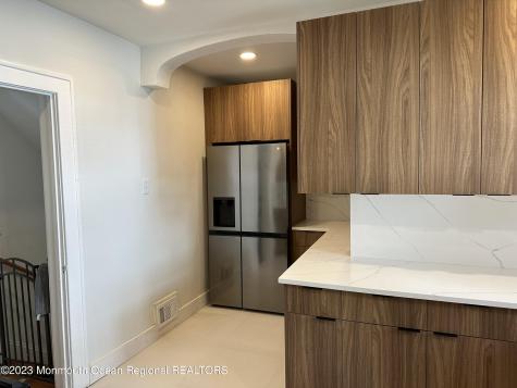 208 Lockwood Place Oakhurst NJ 07755