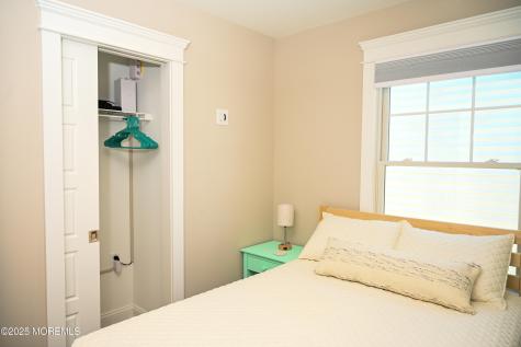 8 Shell Road Mantoloking NJ 08738