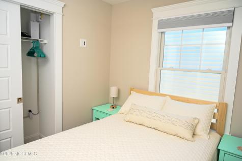 8 Shell Road Mantoloking NJ 08738