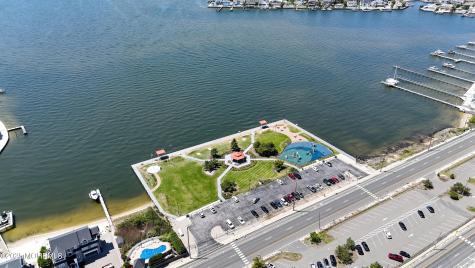 8 Shell Road Mantoloking NJ 08738