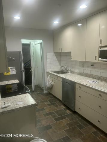 10 Pine Cluster Circle Manalapan NJ 07726
