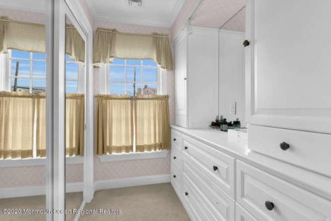 1081 Barnegat Lane Mantoloking NJ 08738