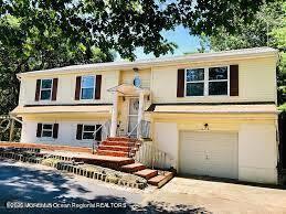 176 Whalepond Road Oakhurst NJ 07755