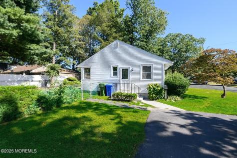 361 Meadowbrook Avenue Eatontown NJ 07724