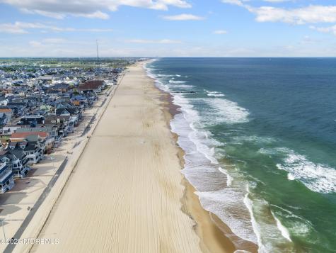 565 Trout Avenue Manasquan NJ 08736
