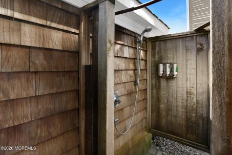 565 Trout Avenue Manasquan NJ 08736