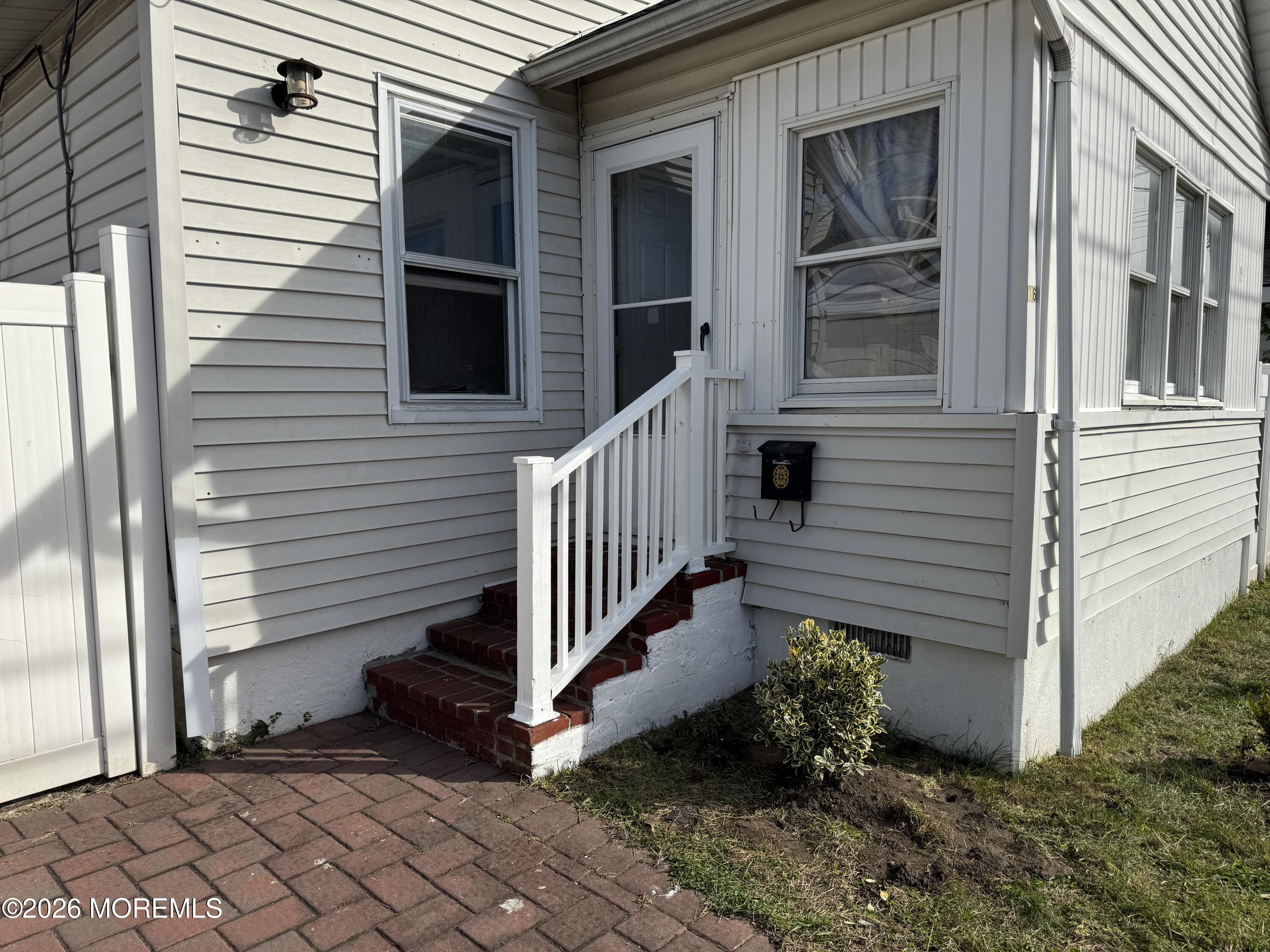 16 Randall Place Keansburg NJ 07734