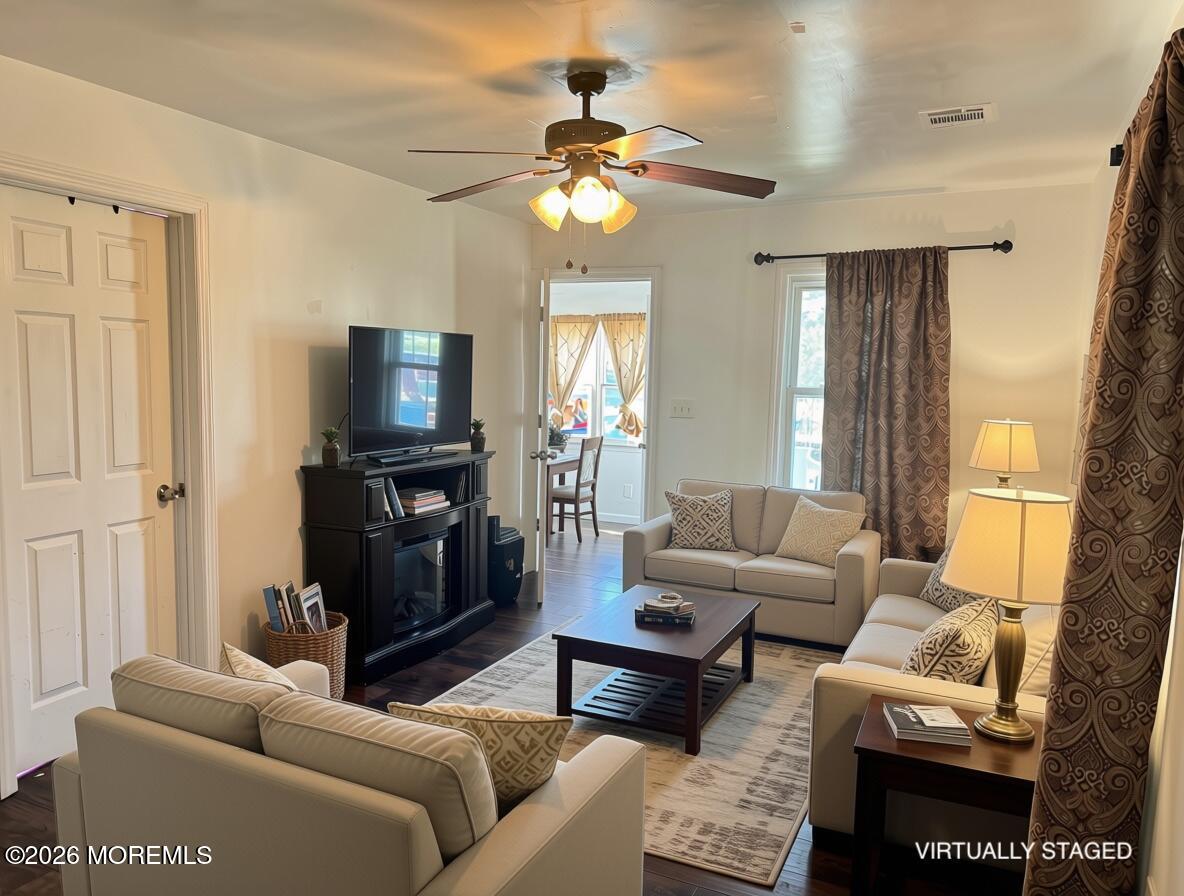 16 Randall Place Keansburg NJ 07734
