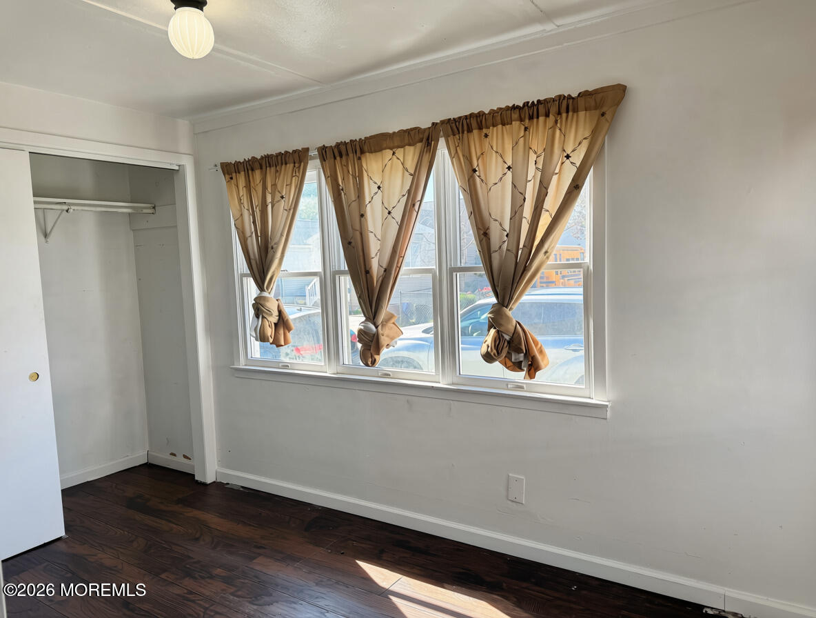 16 Randall Place Keansburg NJ 07734