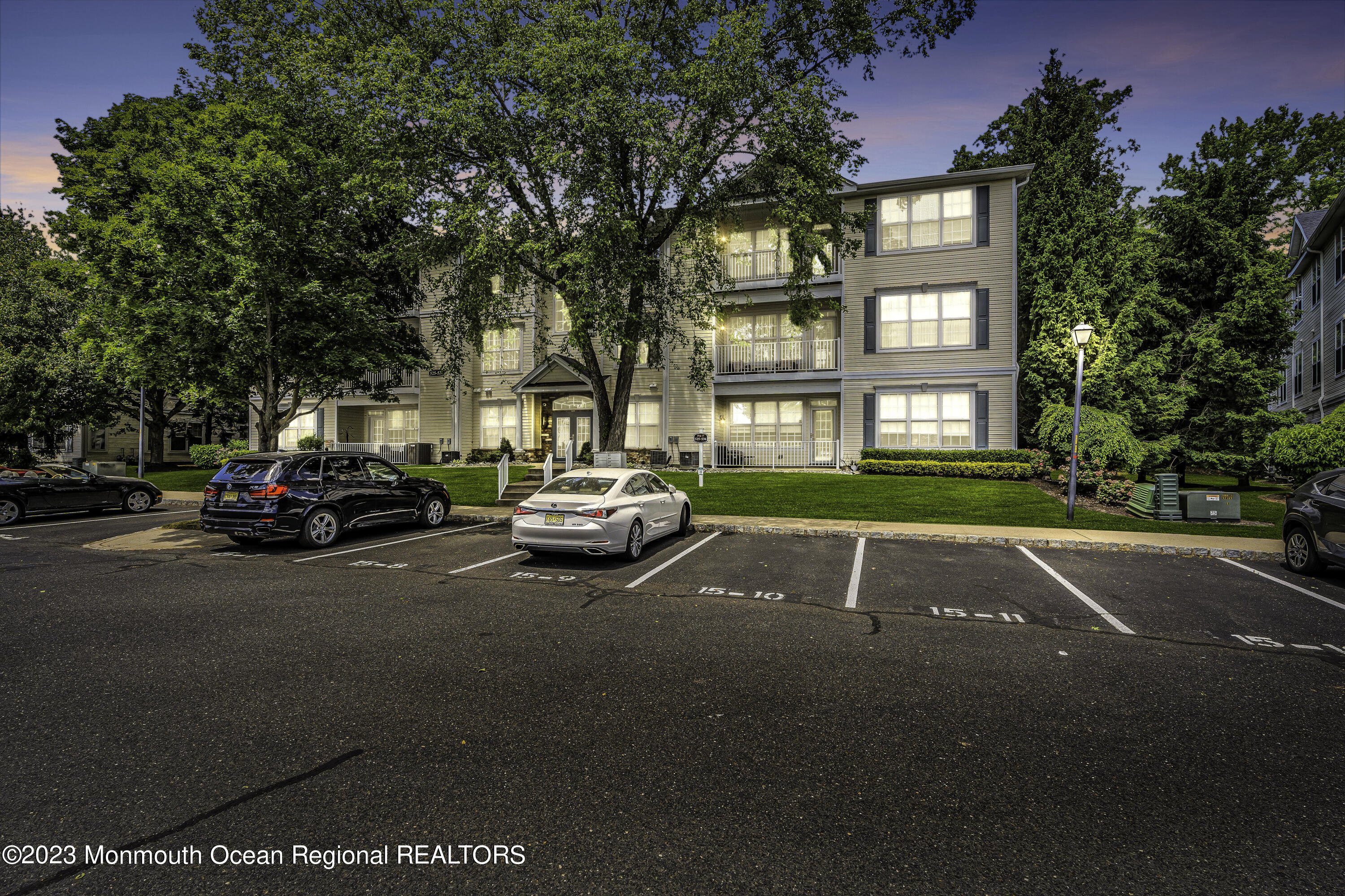 536 St Andrews Place Manalapan NJ 07726