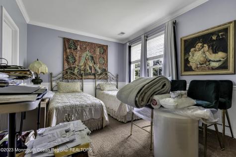 536 St Andrews Place Manalapan NJ 07726