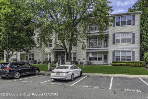 536 St Andrews Place Manalapan NJ 07726