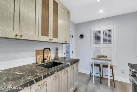 15 Buena Vista Court Allenhurst NJ 07711