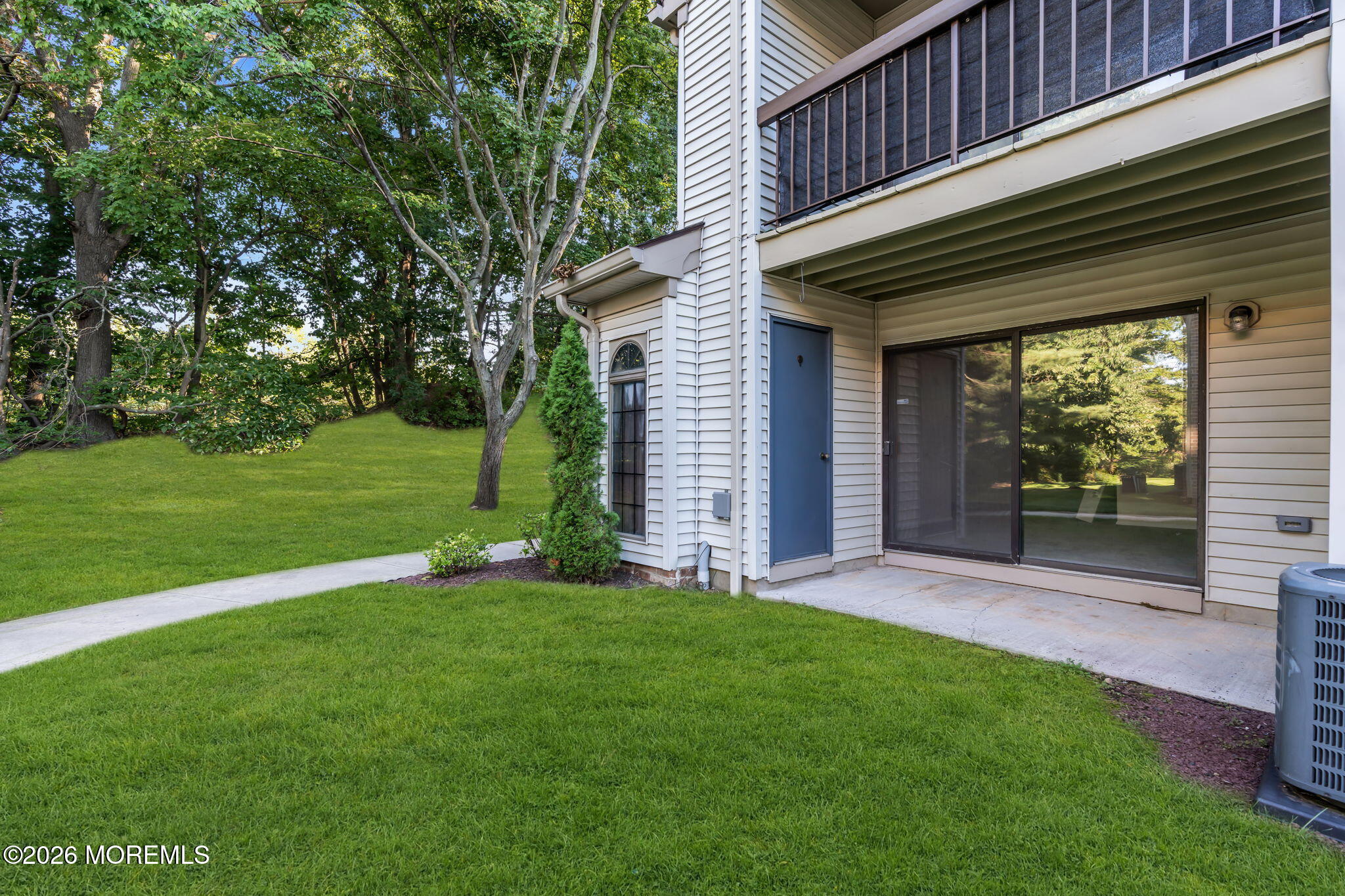 2101 Bayhead Drive Parlin NJ 08859