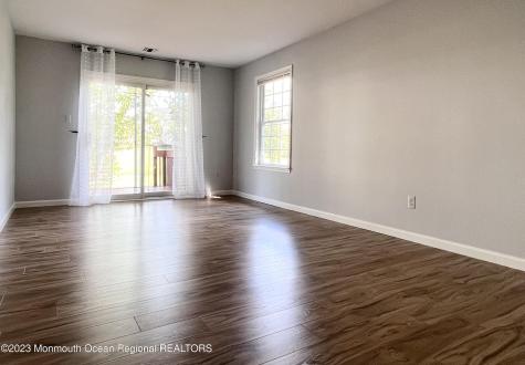 159 Tanglewood Place Morganville NJ 07751