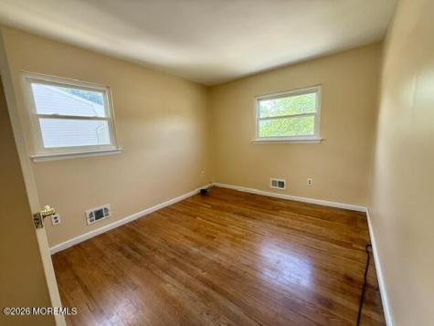 5 Sussex Court South River NJ 08882