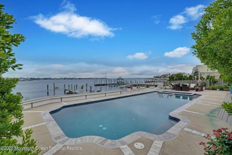 323 Cove Drive Mantoloking NJ 08738