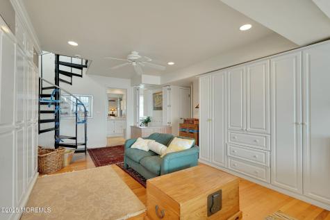 323 Cove Drive Mantoloking NJ 08738