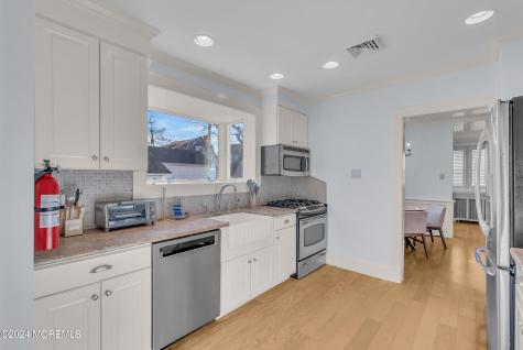 48 5th Street Highlands NJ 07732
