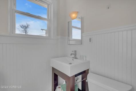 48 5th Street Highlands NJ 07732