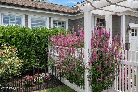 208 Neptune Place Sea Girt NJ 08750