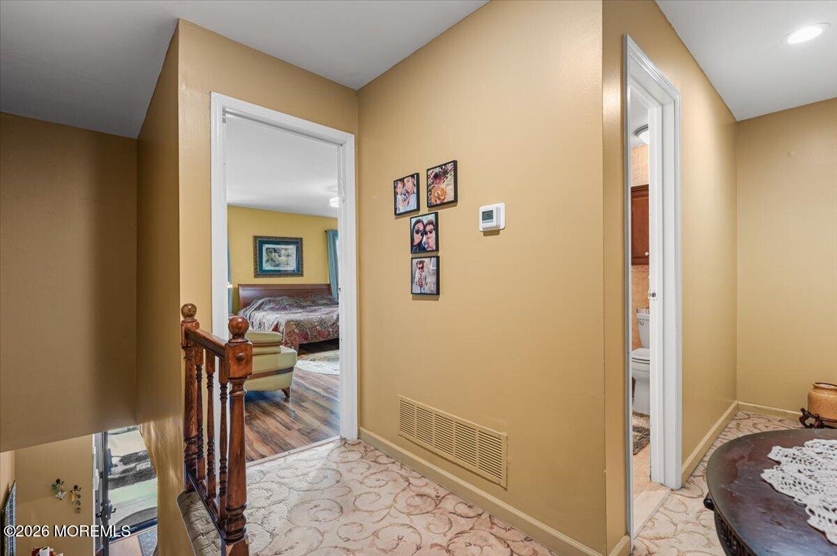 27 Highview Drive Woodbridge NJ 07095