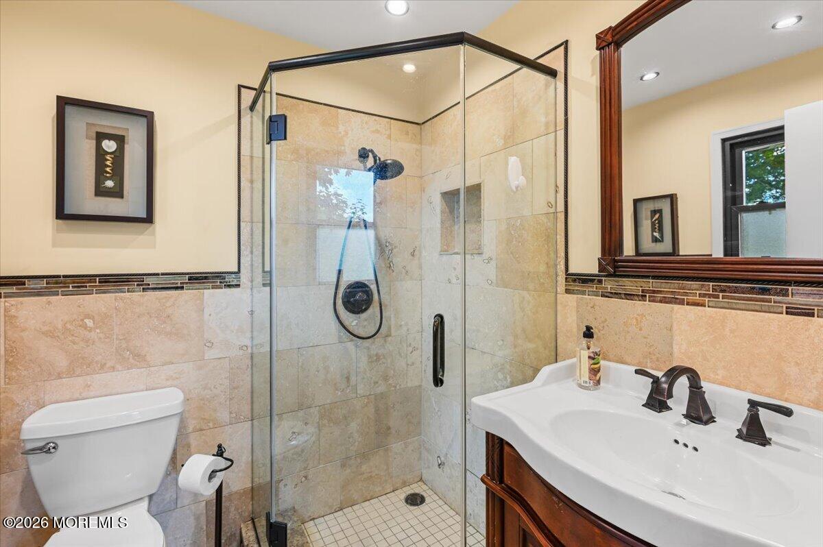 27 Highview Drive Woodbridge NJ 07095