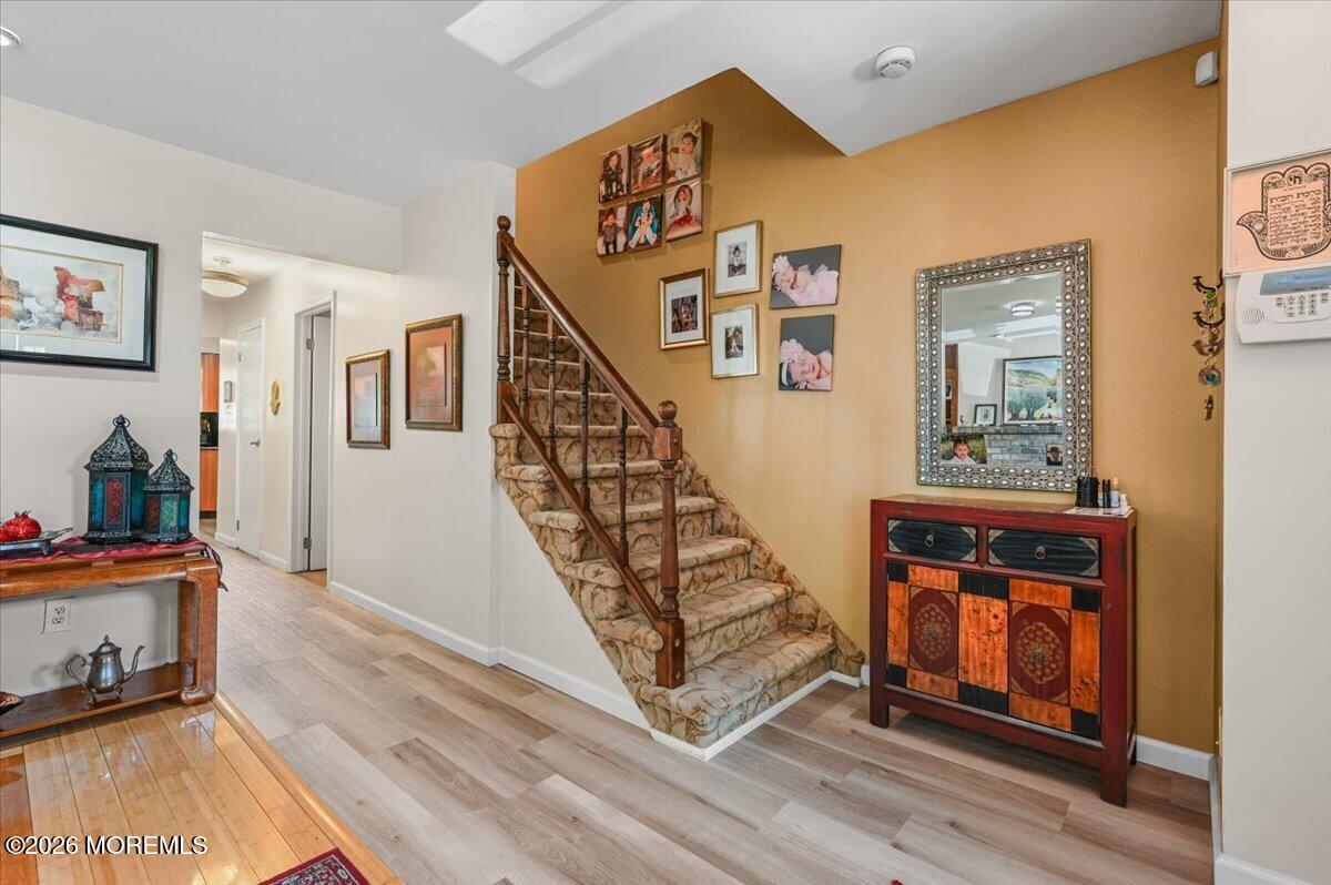 27 Highview Drive Woodbridge NJ 07095