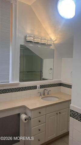 84 Mclaren Street Red Bank NJ 07701