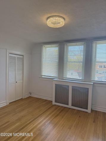 84 Mclaren Street Red Bank NJ 07701