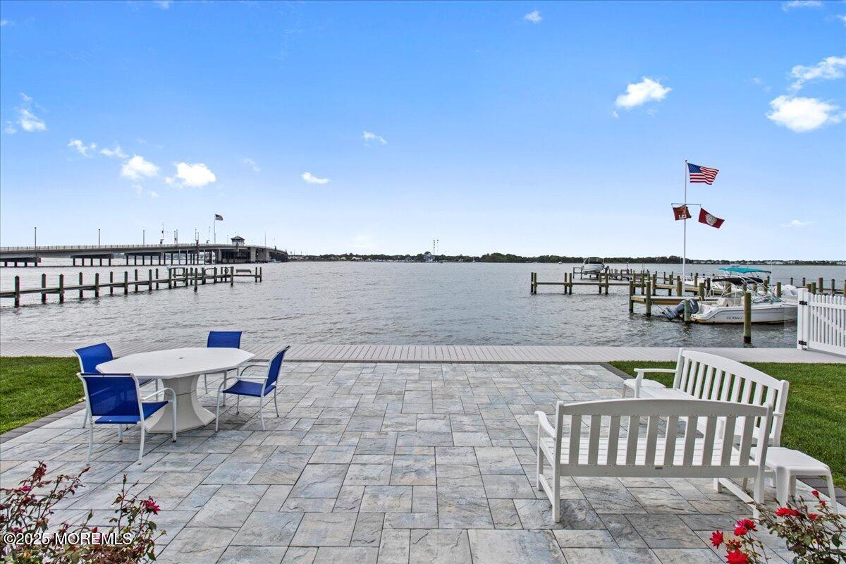 1118 Barnegat Lane Mantoloking NJ 08738