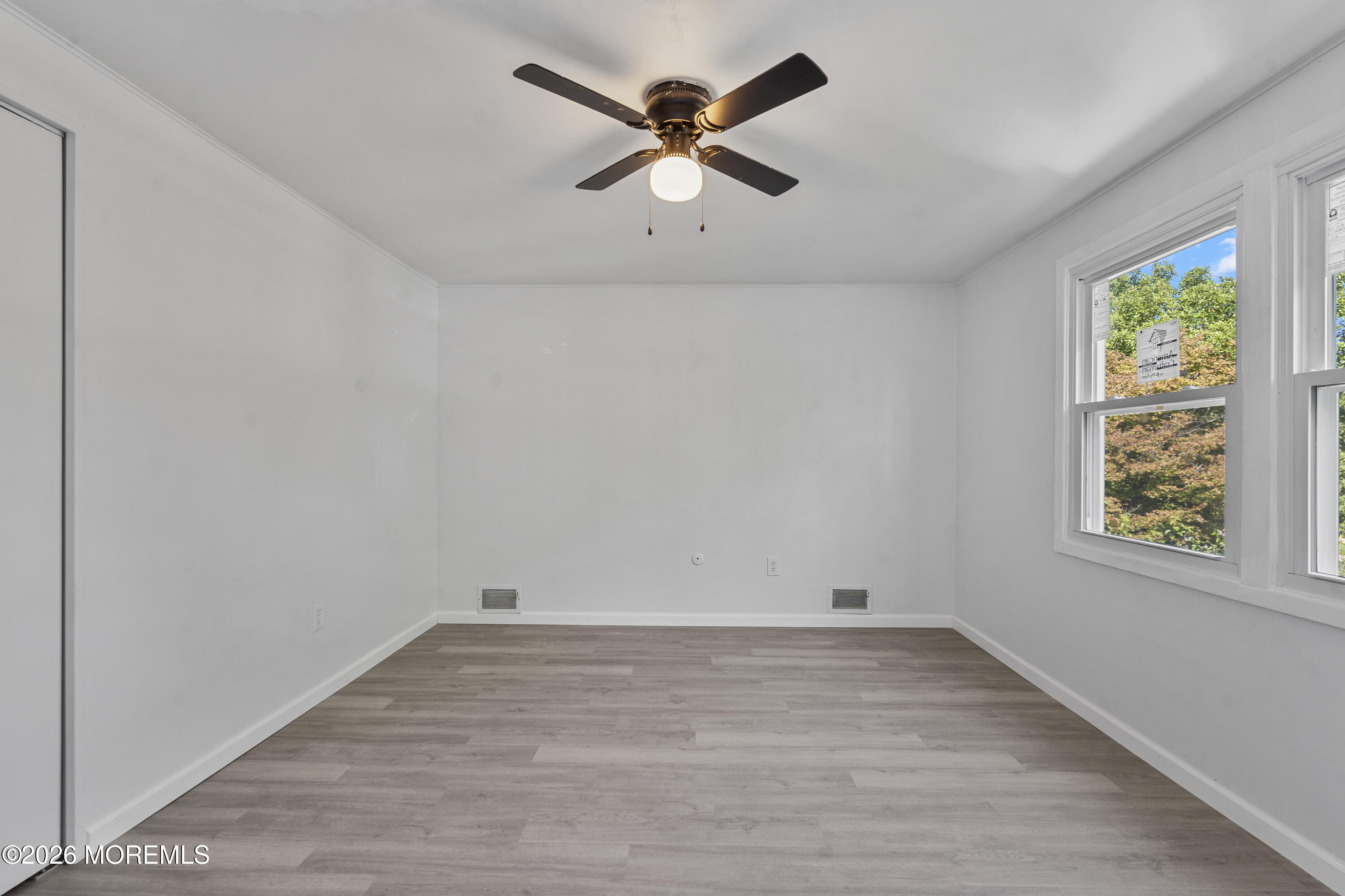 8 Holton Lane Willingboro NJ 08046