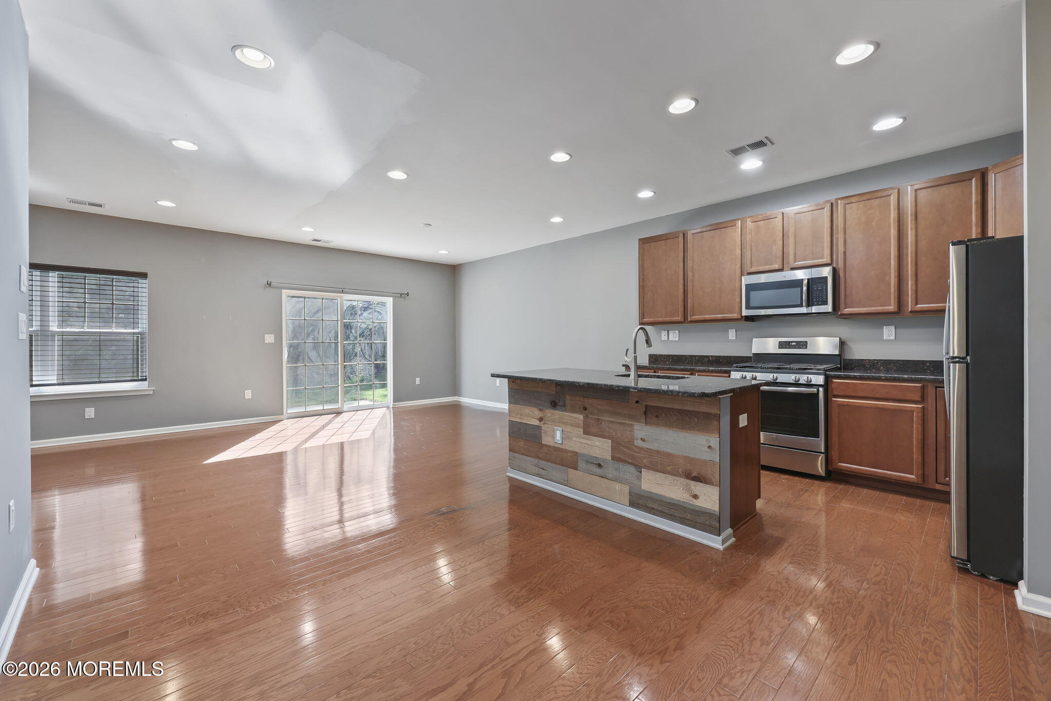 17 Arden Drive Manchester NJ 08759