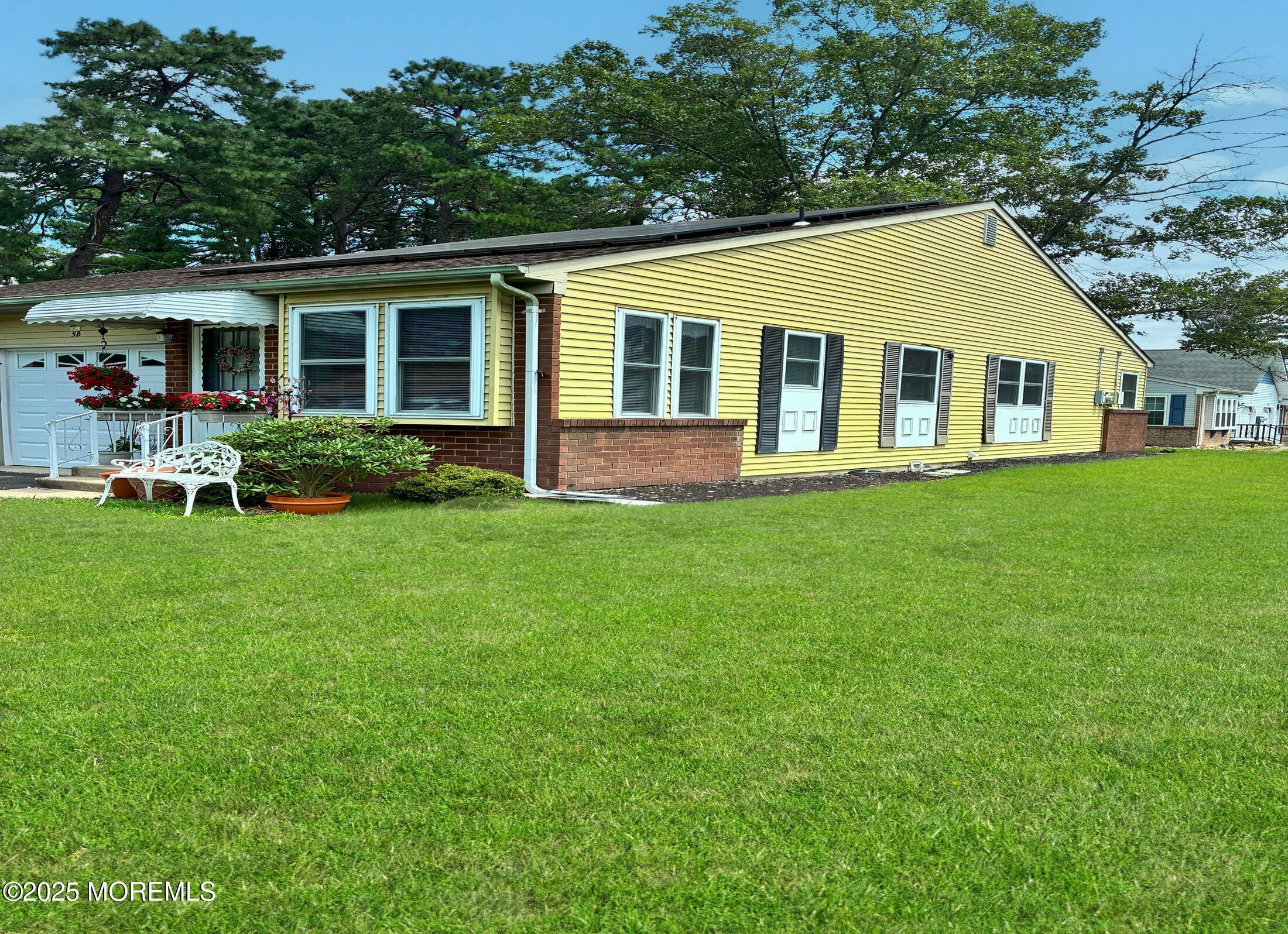 5 Graystone Place Whiting NJ 08759