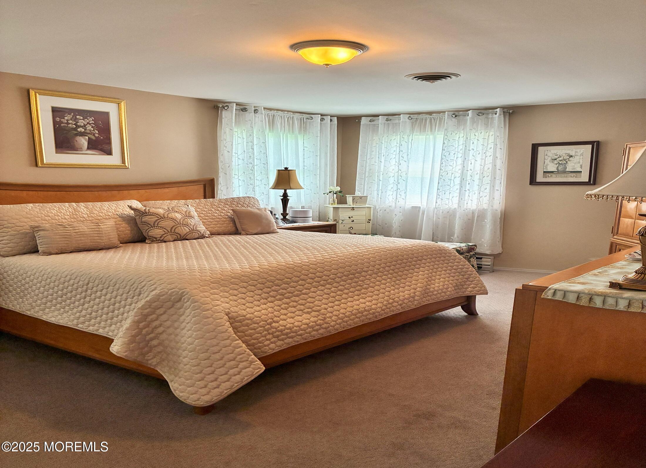 5 Graystone Place Whiting NJ 08759