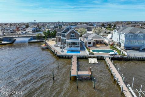 1 Pershing Boulevard Lavallette NJ 08735